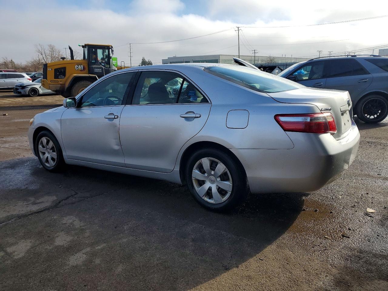 2008 TOYOTA CAMRY LE photo 2