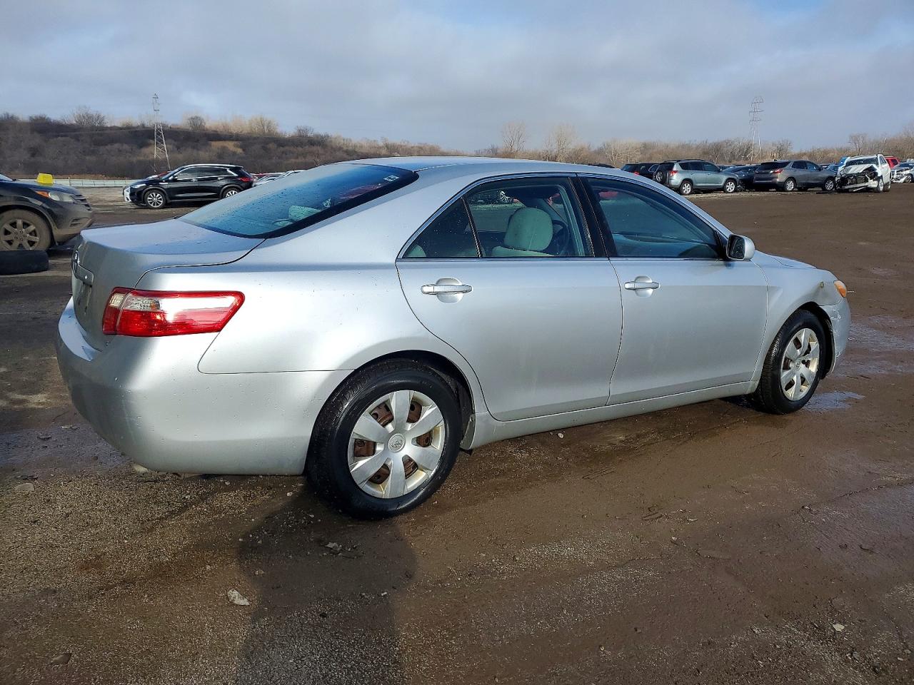 2008 TOYOTA CAMRY LE photo 3