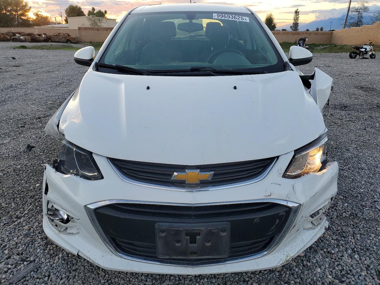 2017 CHEVROLET SONIC photo 5