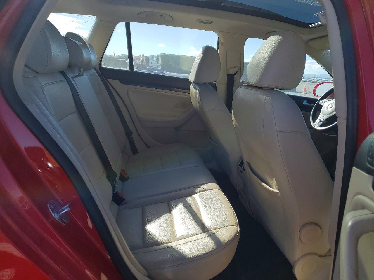 2012 VOLKSWAGEN JETTA S photo 10
