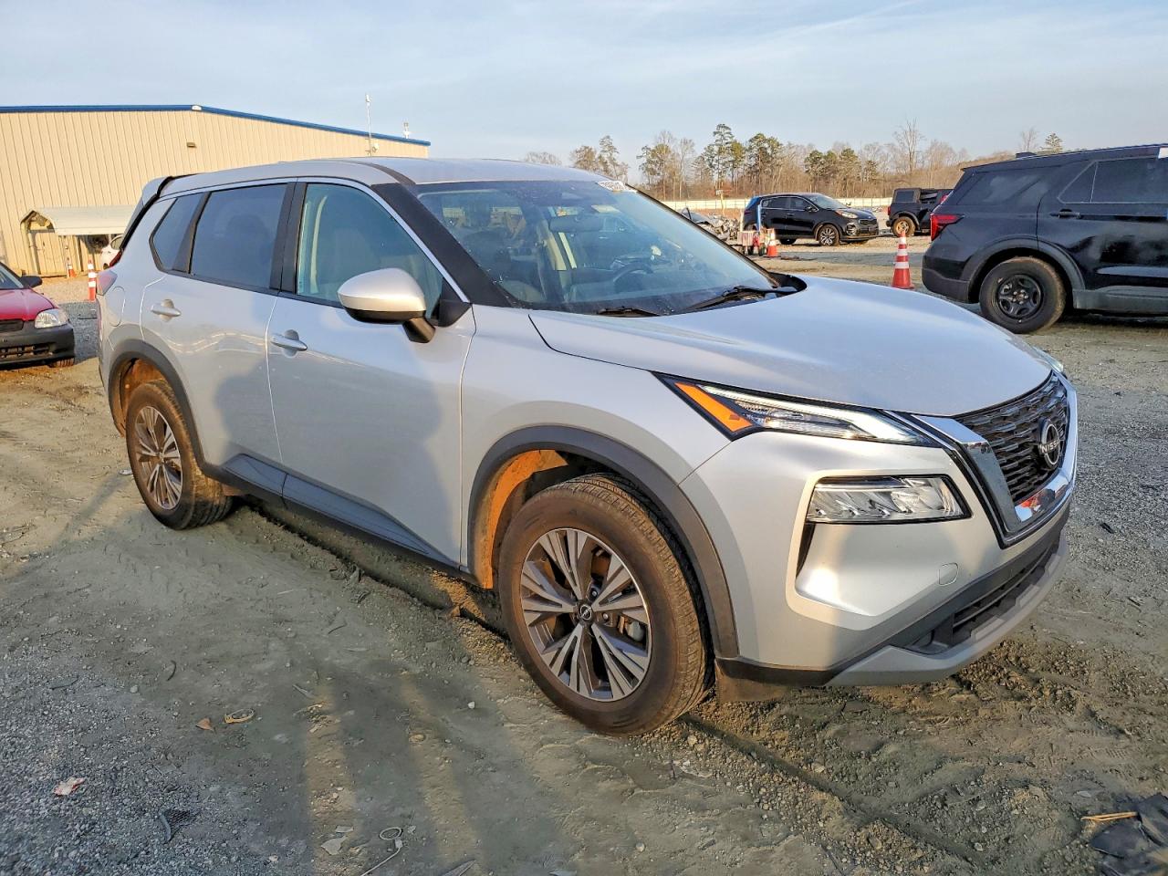 2023 NISSAN ROGUE SV photo 4