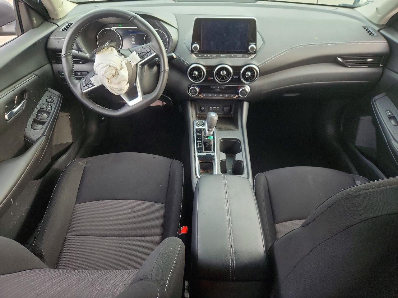 2025 NISSAN SENTRA SV photo 8