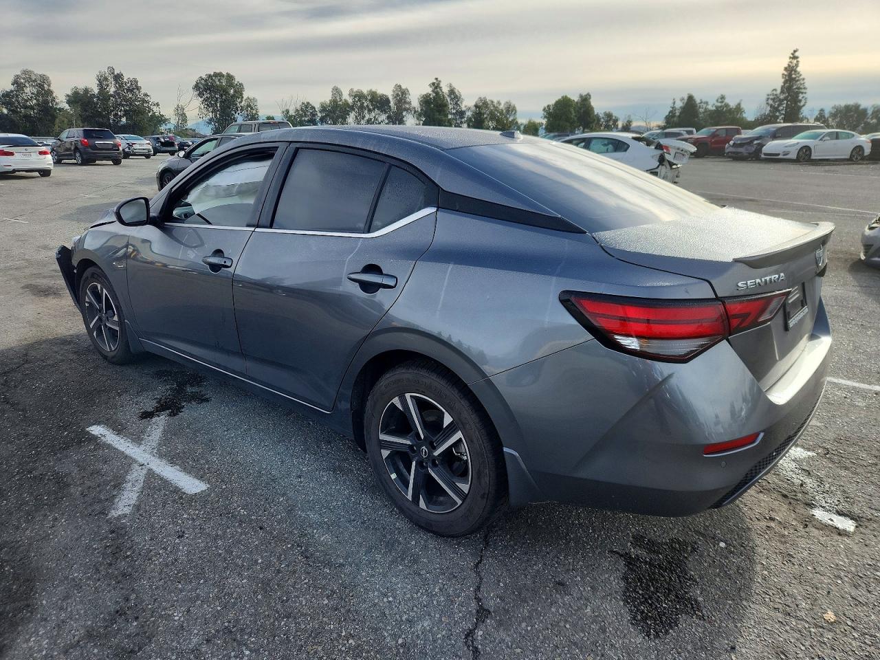 2025 NISSAN SENTRA SV photo 2