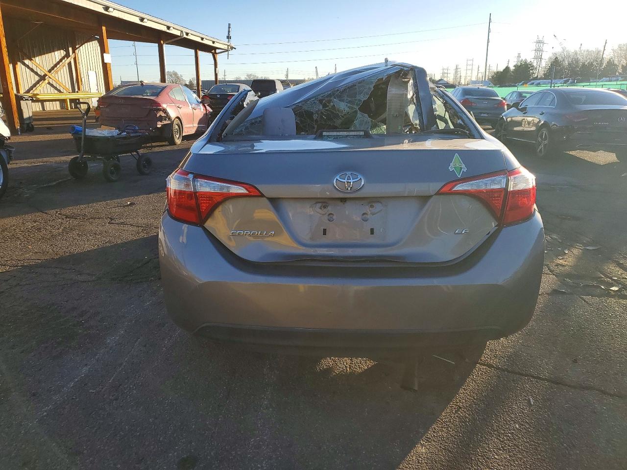 2015 TOYOTA COROLLA L photo 6