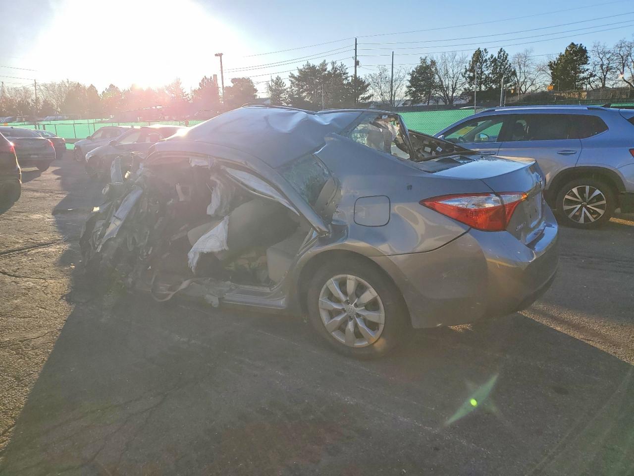 2015 TOYOTA COROLLA L photo 2