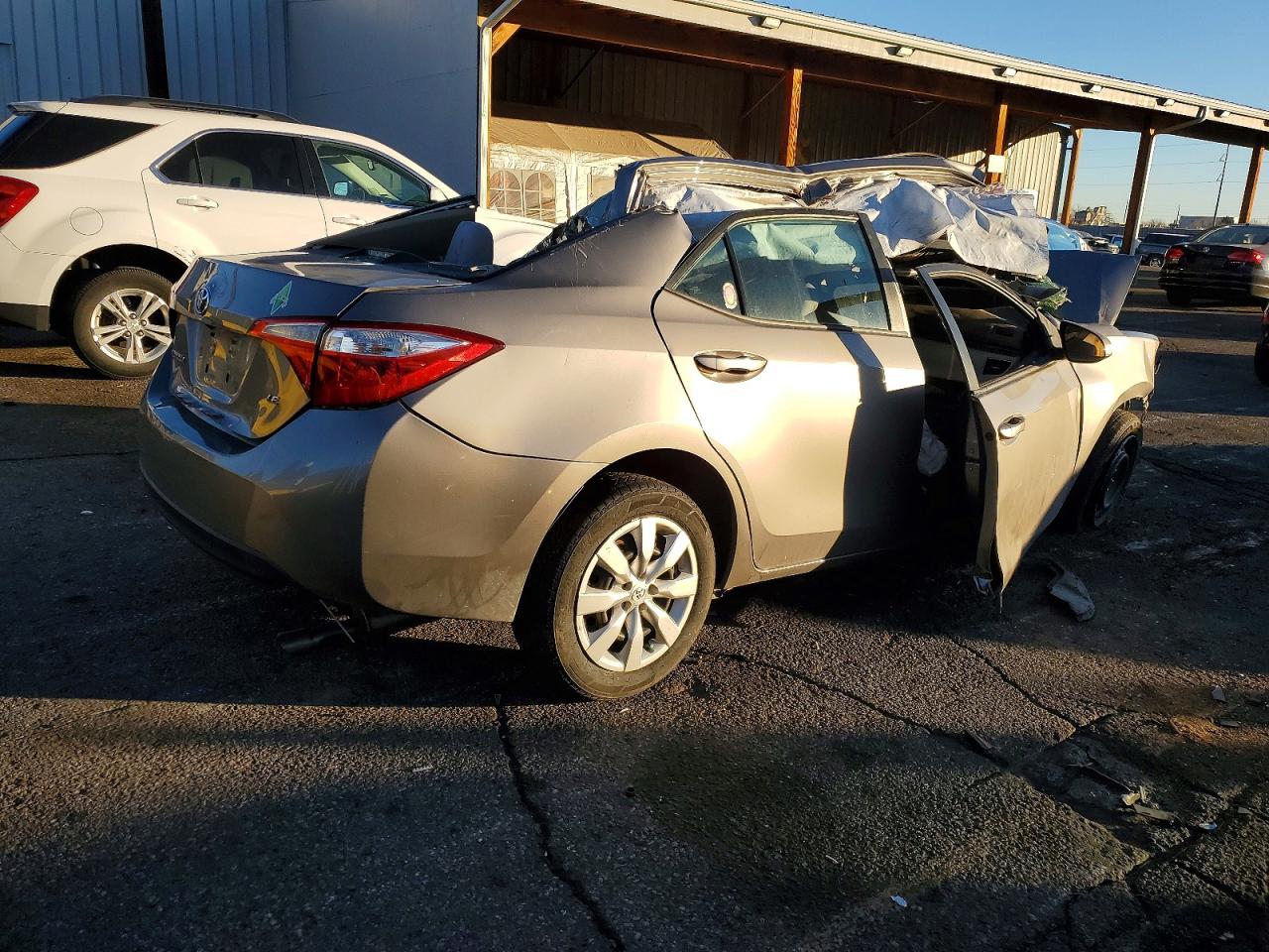 2015 TOYOTA COROLLA L photo 3