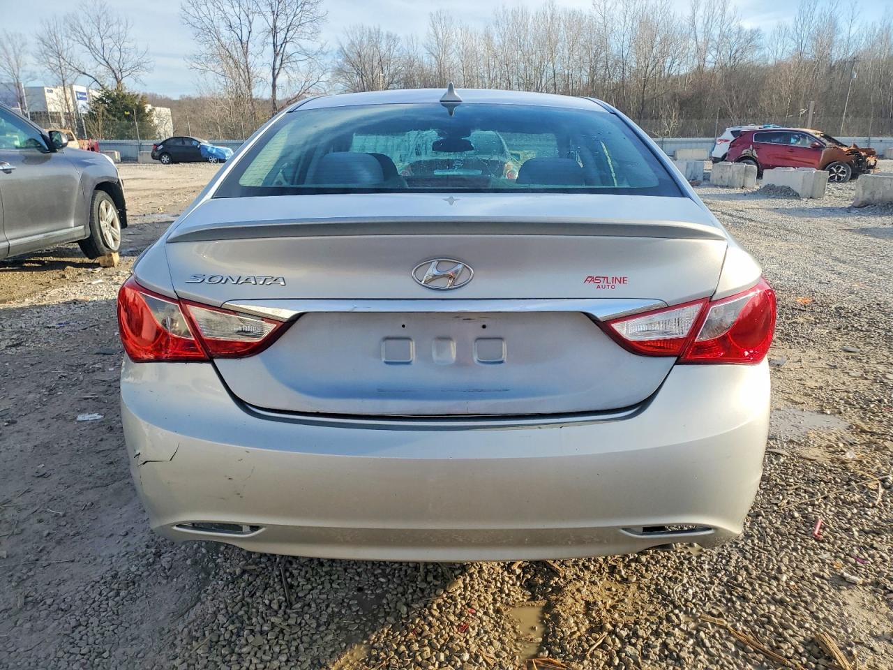 2013 HYUNDAI SONATA GLS photo 6