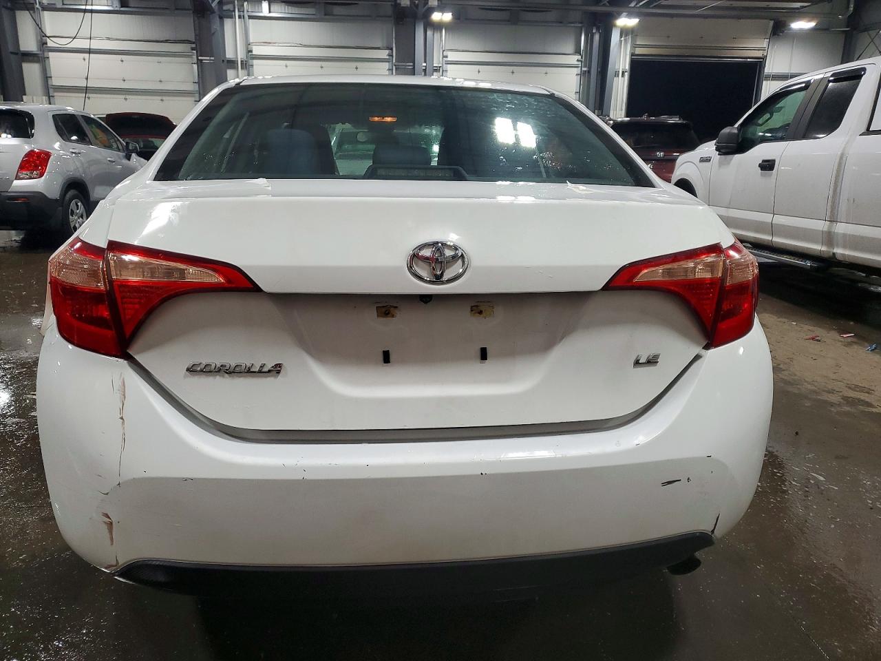 2019 TOYOTA COROLLA L photo 6