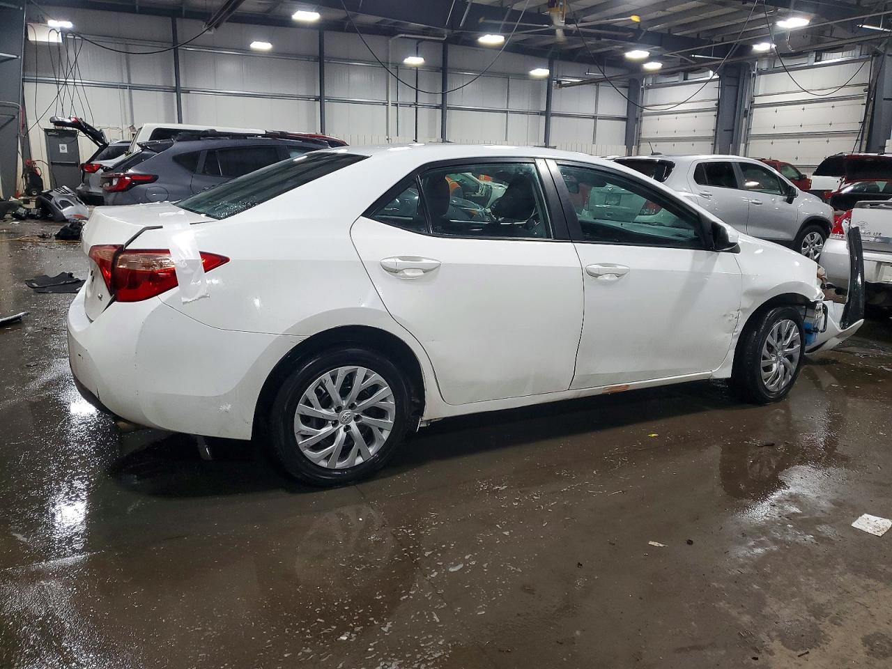 2019 TOYOTA COROLLA L photo 3