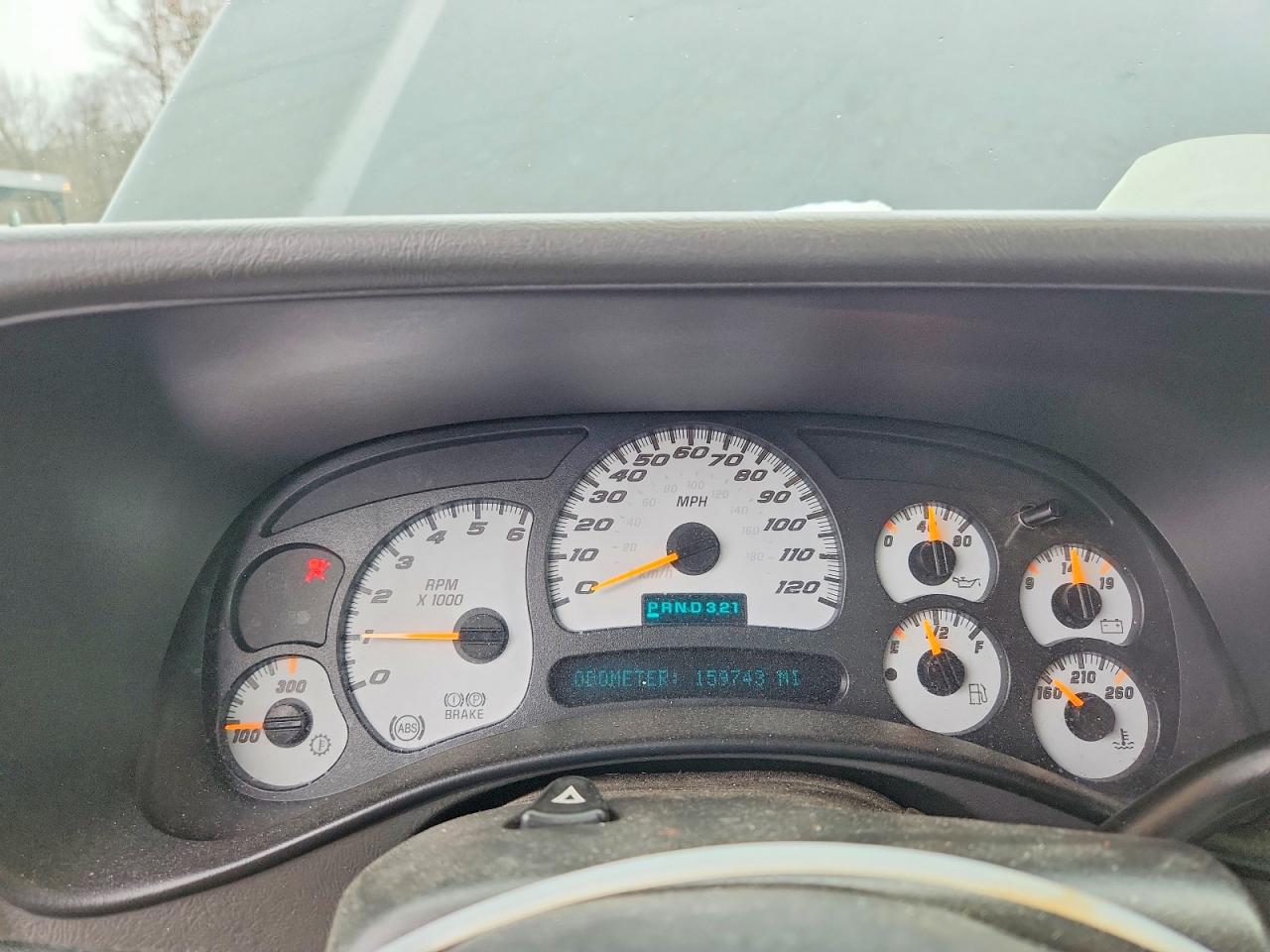 2005 CHEVROLET SILVERADO SS photo 9