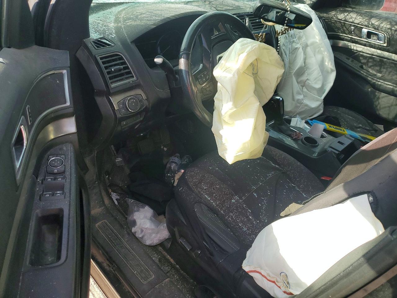 2018 FORD EXPLORER XLT photo 8
