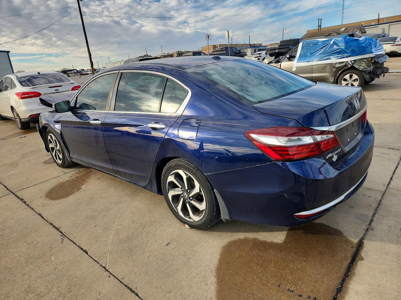 2017 HONDA ACCORD EXL photo 2