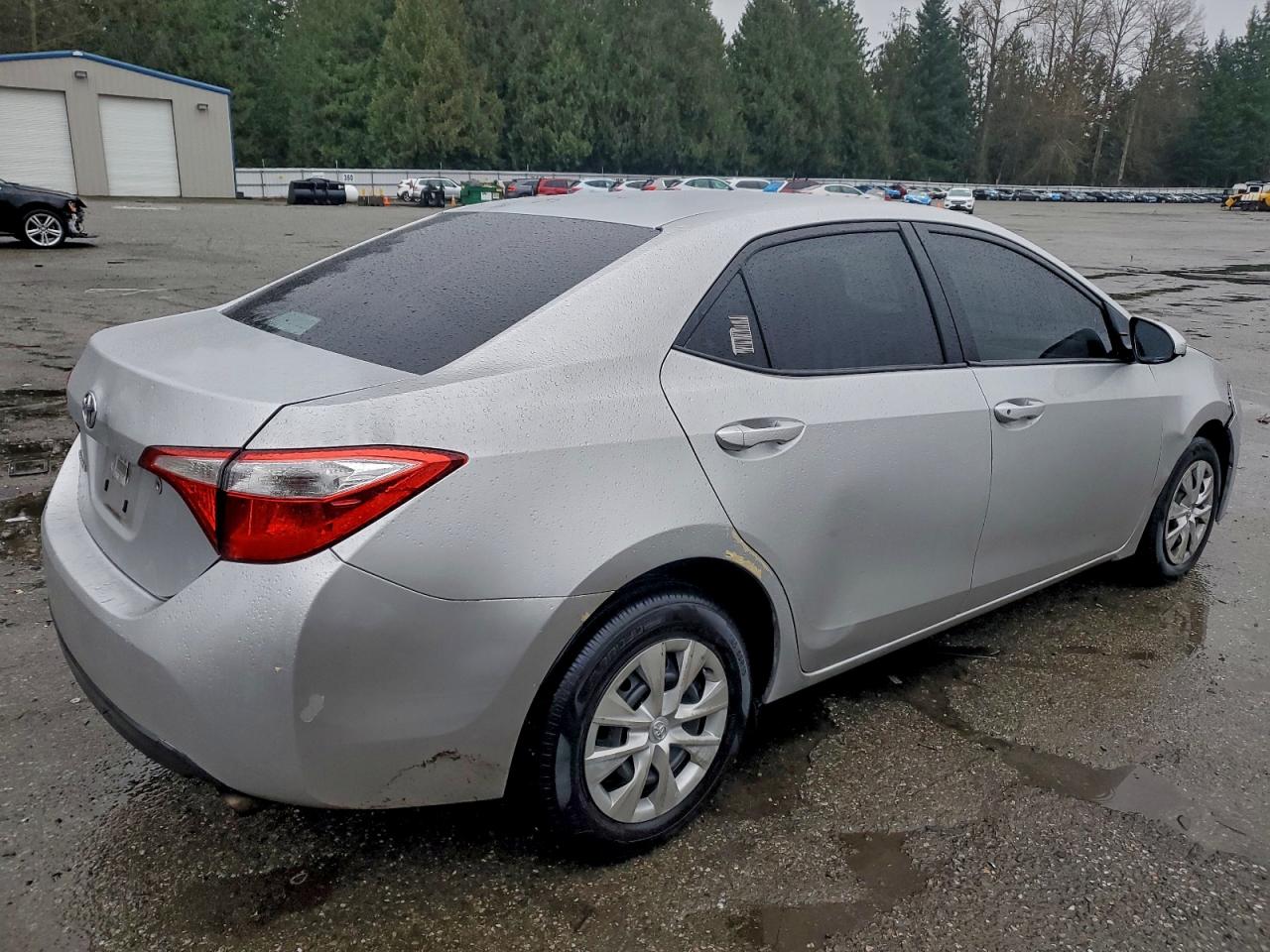 2014 TOYOTA COROLLA L photo 3