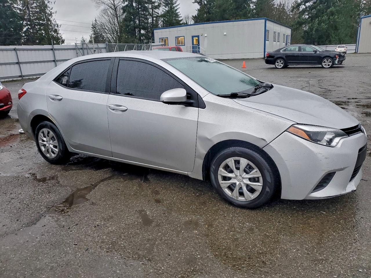 2014 TOYOTA COROLLA L photo 4