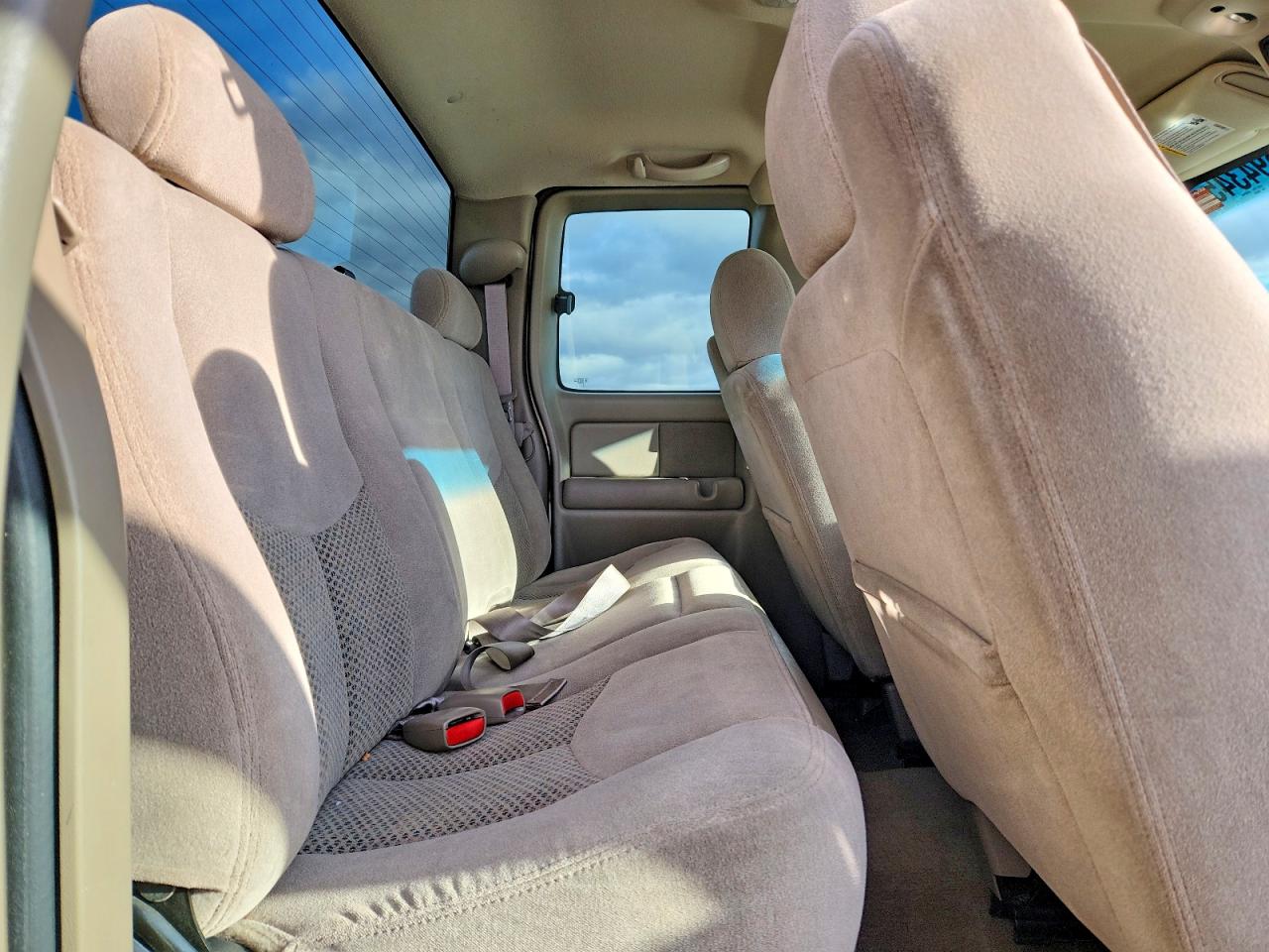 2004 CHEVROLET SILVERADO C1500 photo 10