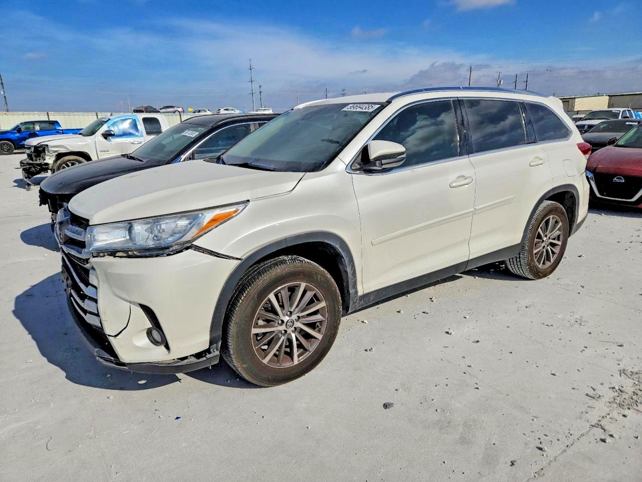 2019 TOYOTA HIGHLANDER