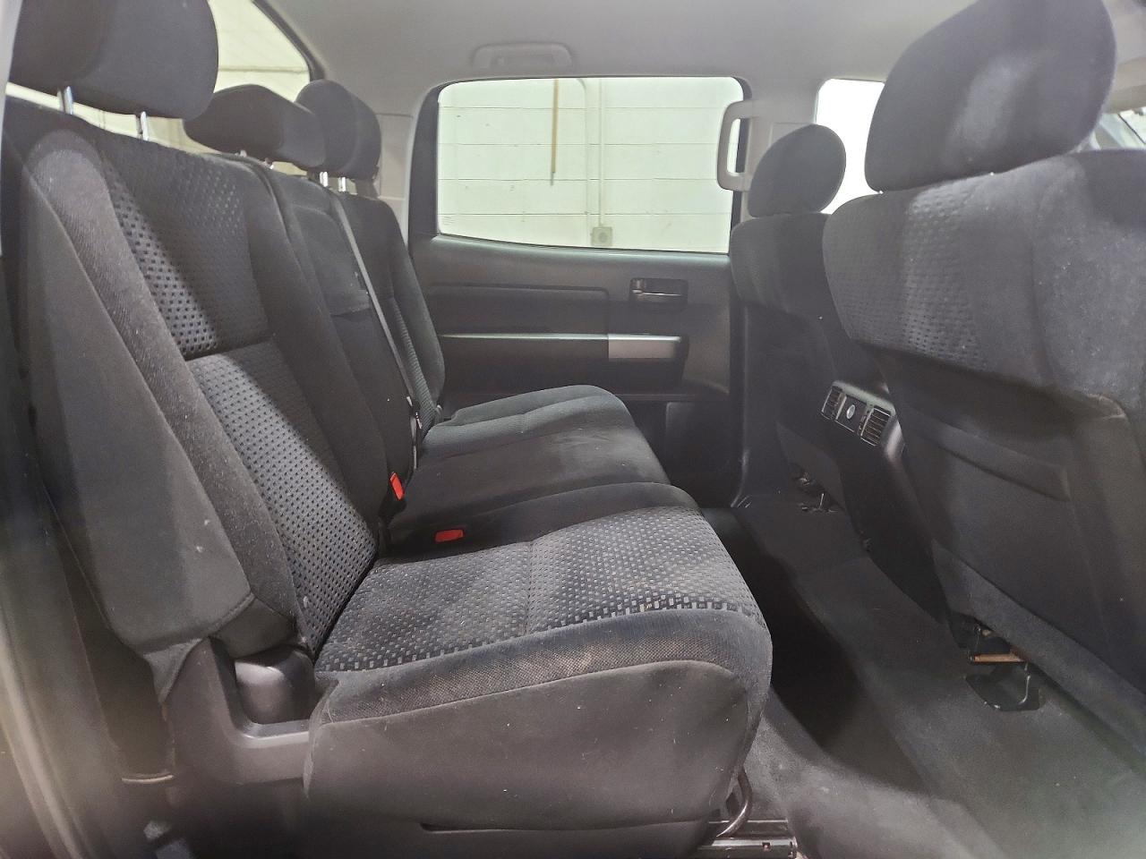 2010 TOYOTA TUNDRA CREWMAX SR5 photo 10