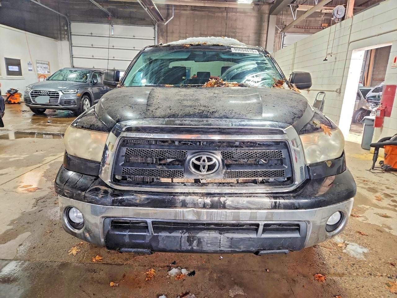 2010 TOYOTA TUNDRA CREWMAX SR5 photo 5