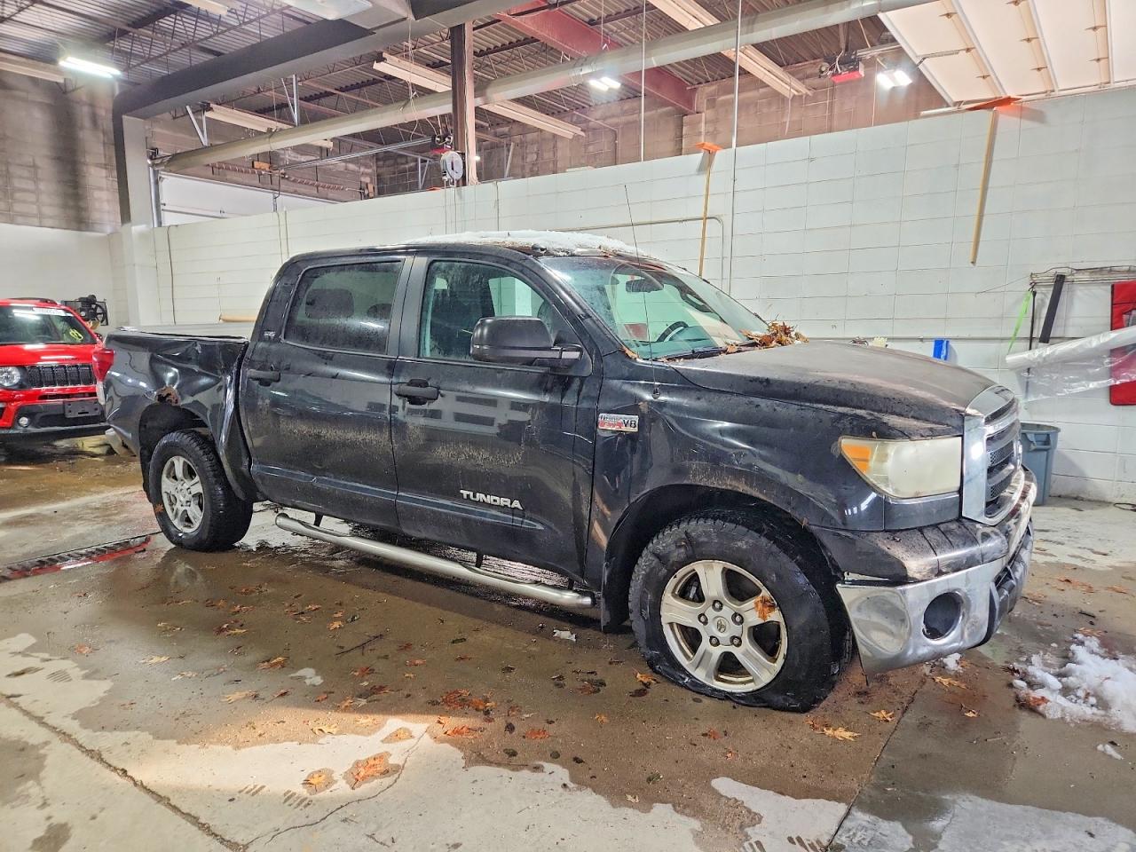 2010 TOYOTA TUNDRA CREWMAX SR5 photo 4