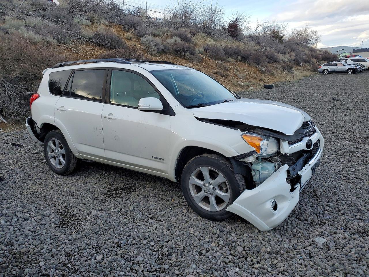 2011 TOYOTA RAV4 LIMITED photo 4