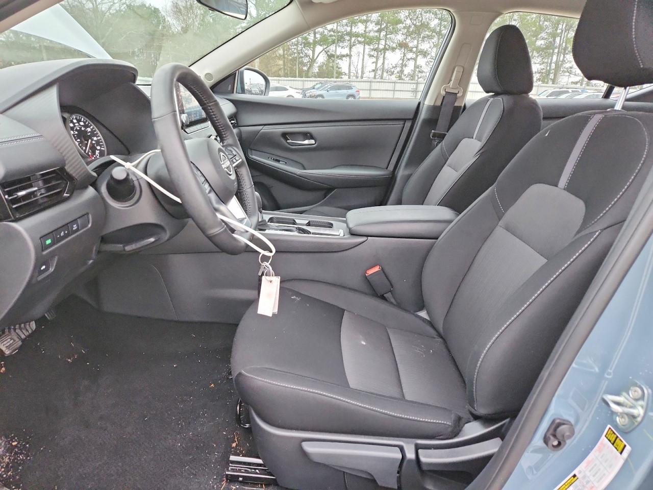 2025 NISSAN SENTRA SV photo 7