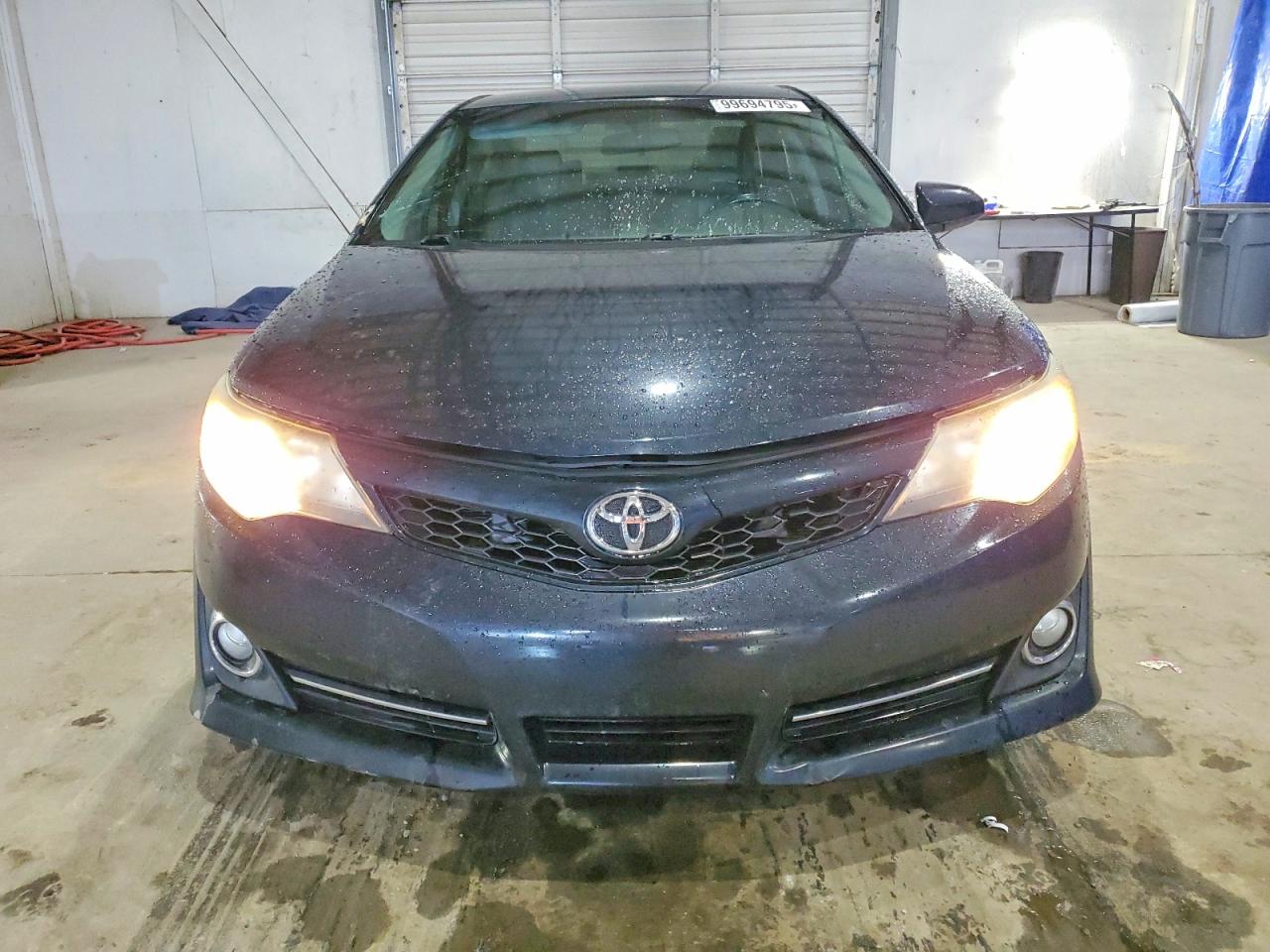 2014 TOYOTA CAMRY L photo 5