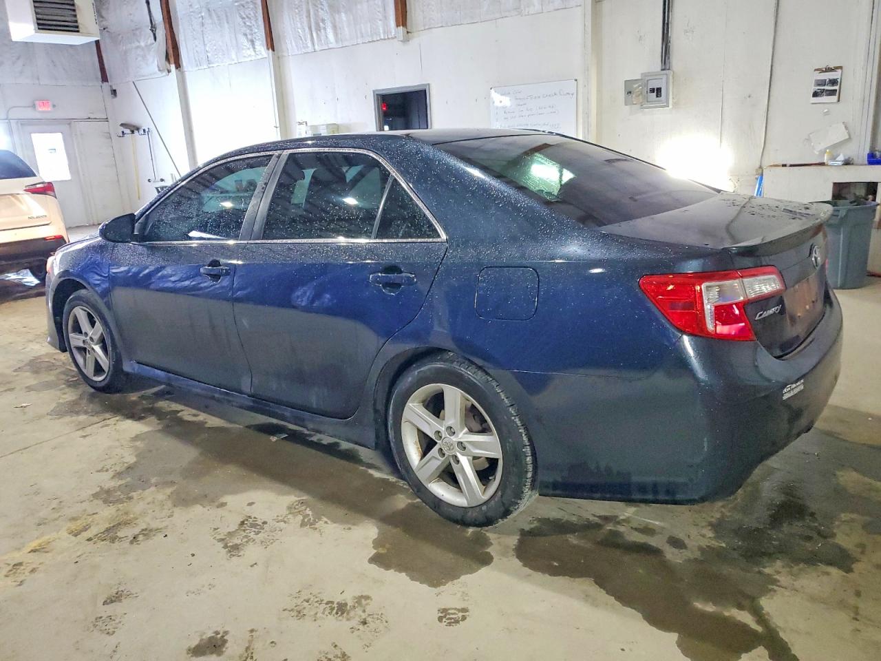 2014 TOYOTA CAMRY L photo 2