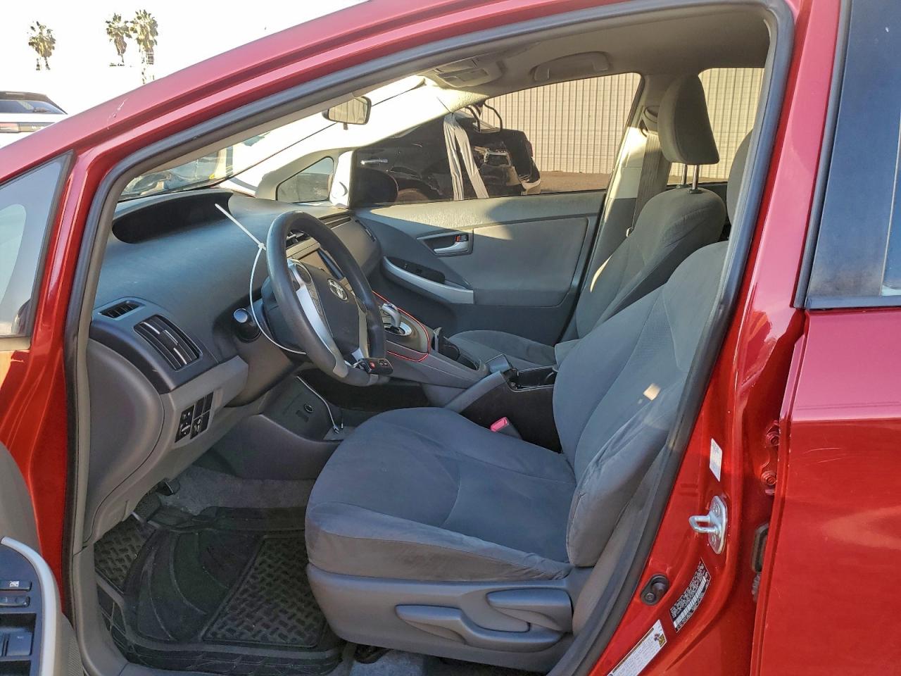 2010 TOYOTA PRIUS photo 7