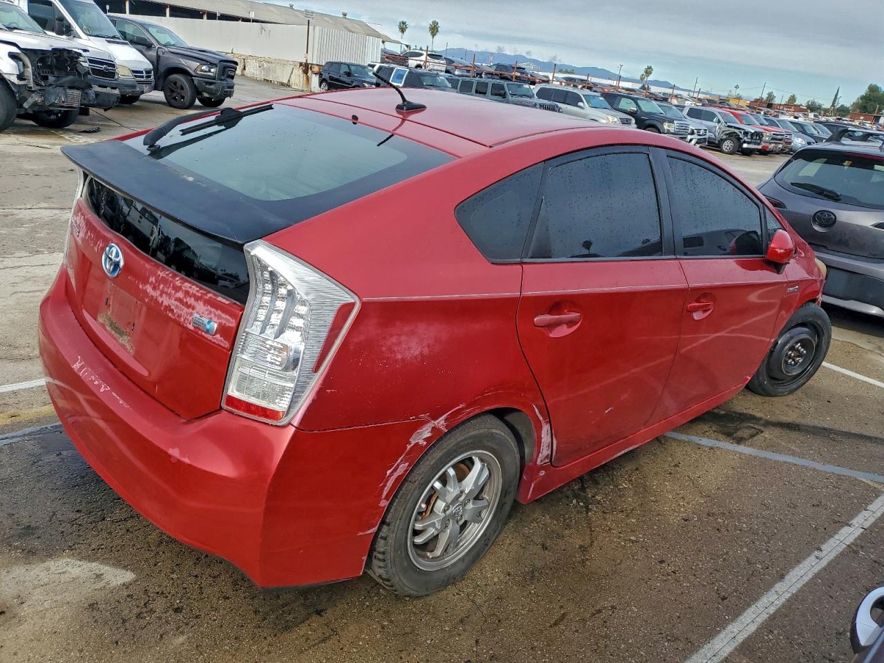 2010 TOYOTA PRIUS photo 3