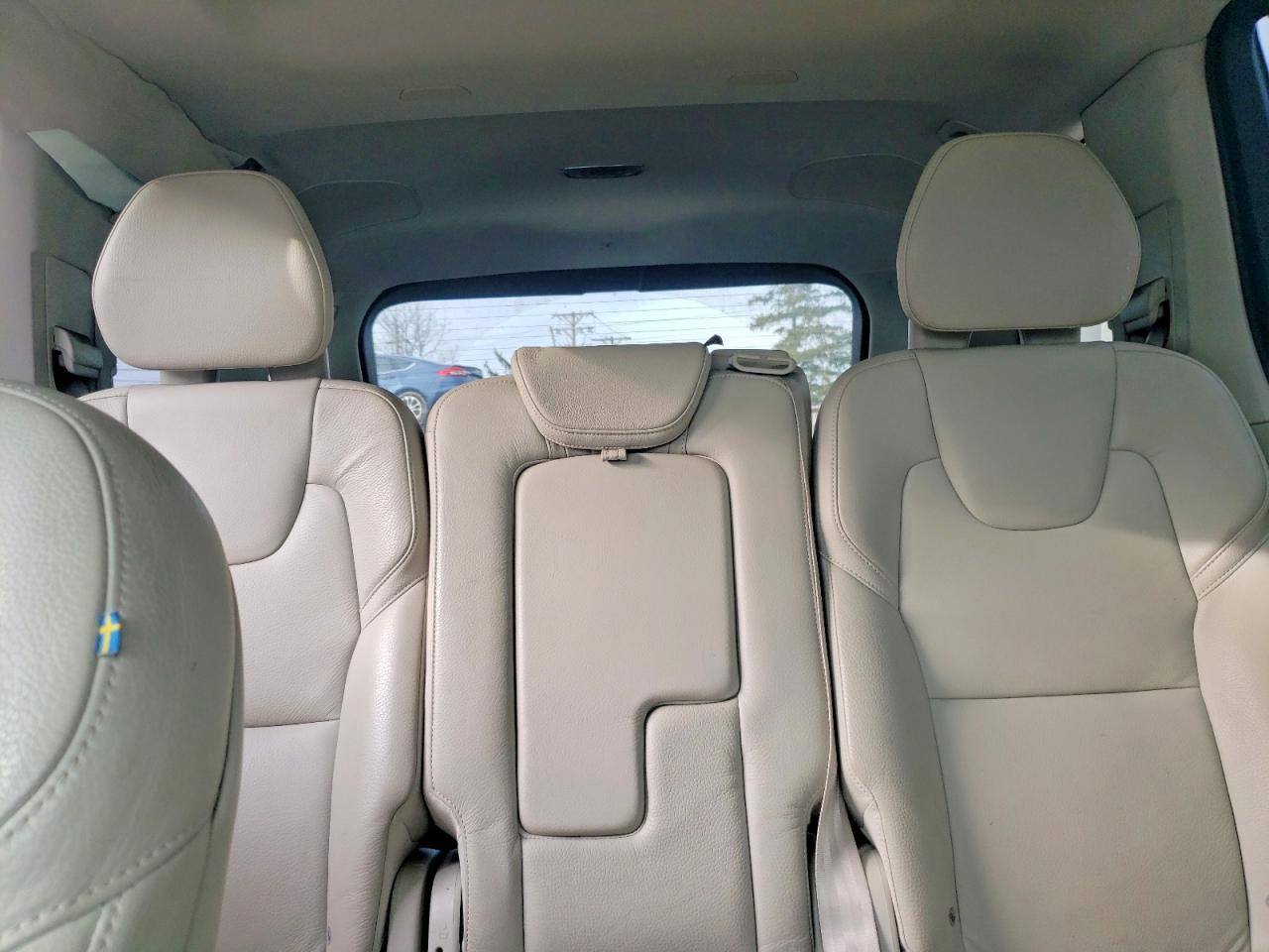 2018 VOLVO XC90 T6 photo 10