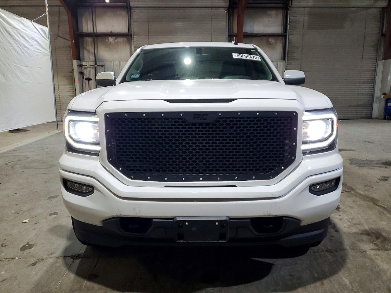 2017 GMC SIERRA K1500 SLE photo 5