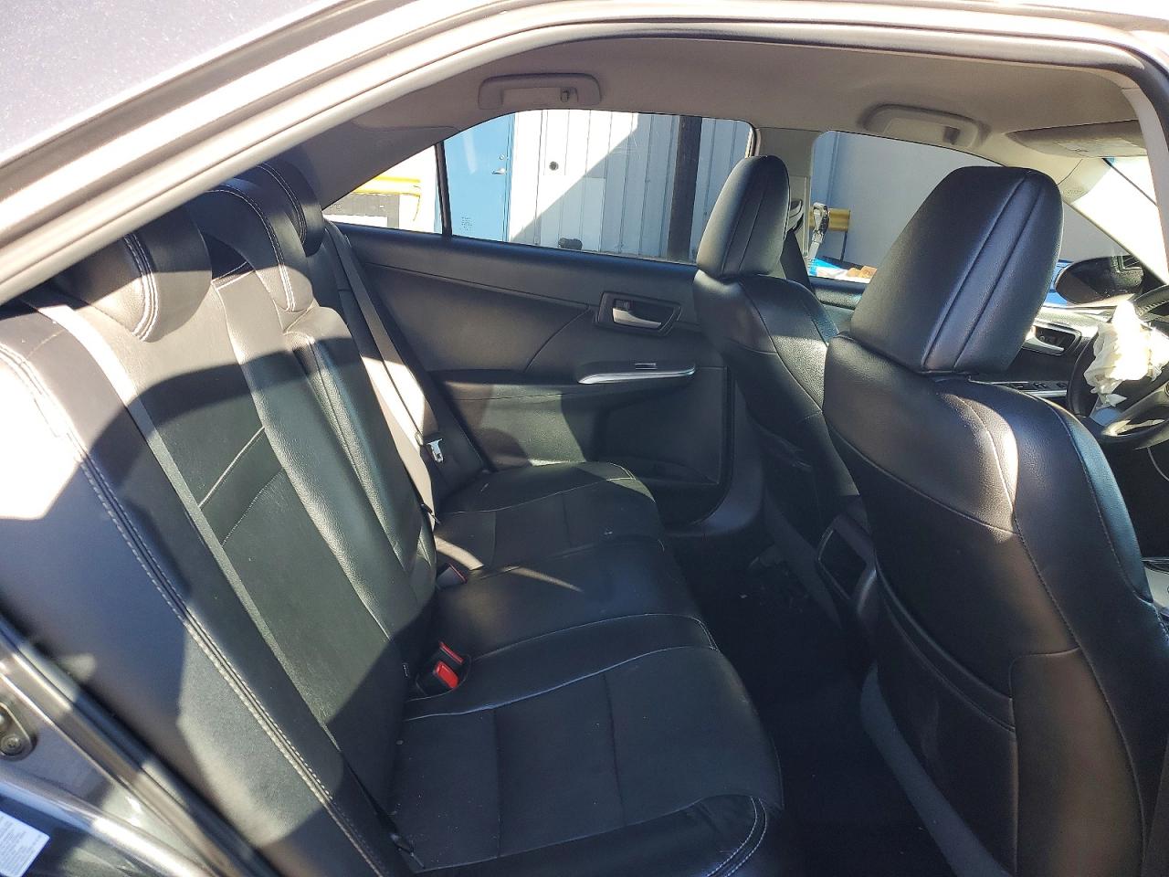 2014 TOYOTA CAMRY SE photo 19