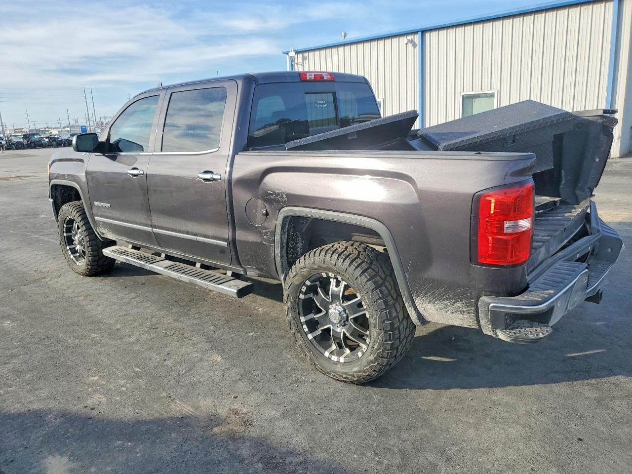 2015 GMC SIERRA K1500 SLT photo 2