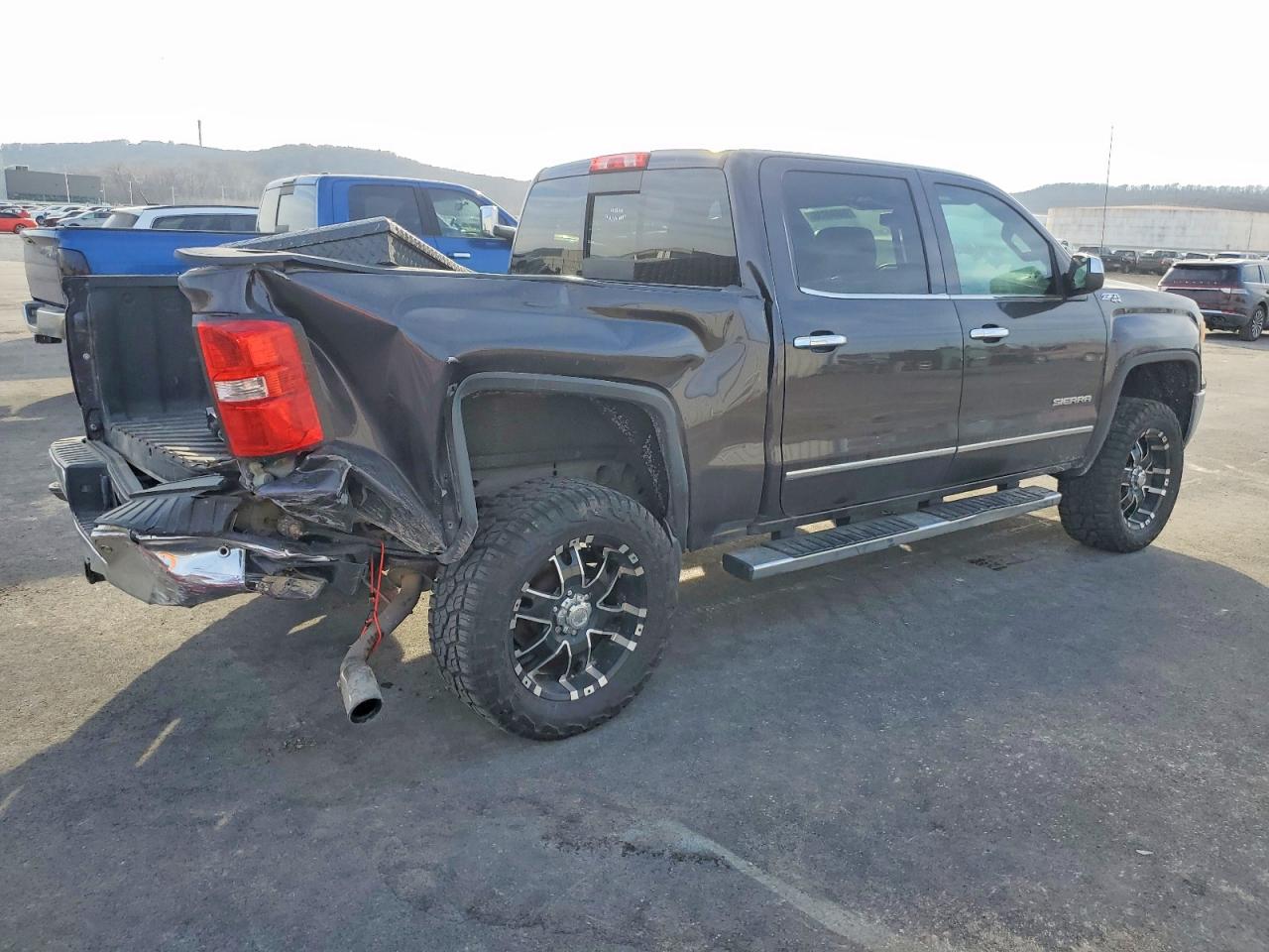 2015 GMC SIERRA K1500 SLT photo 3