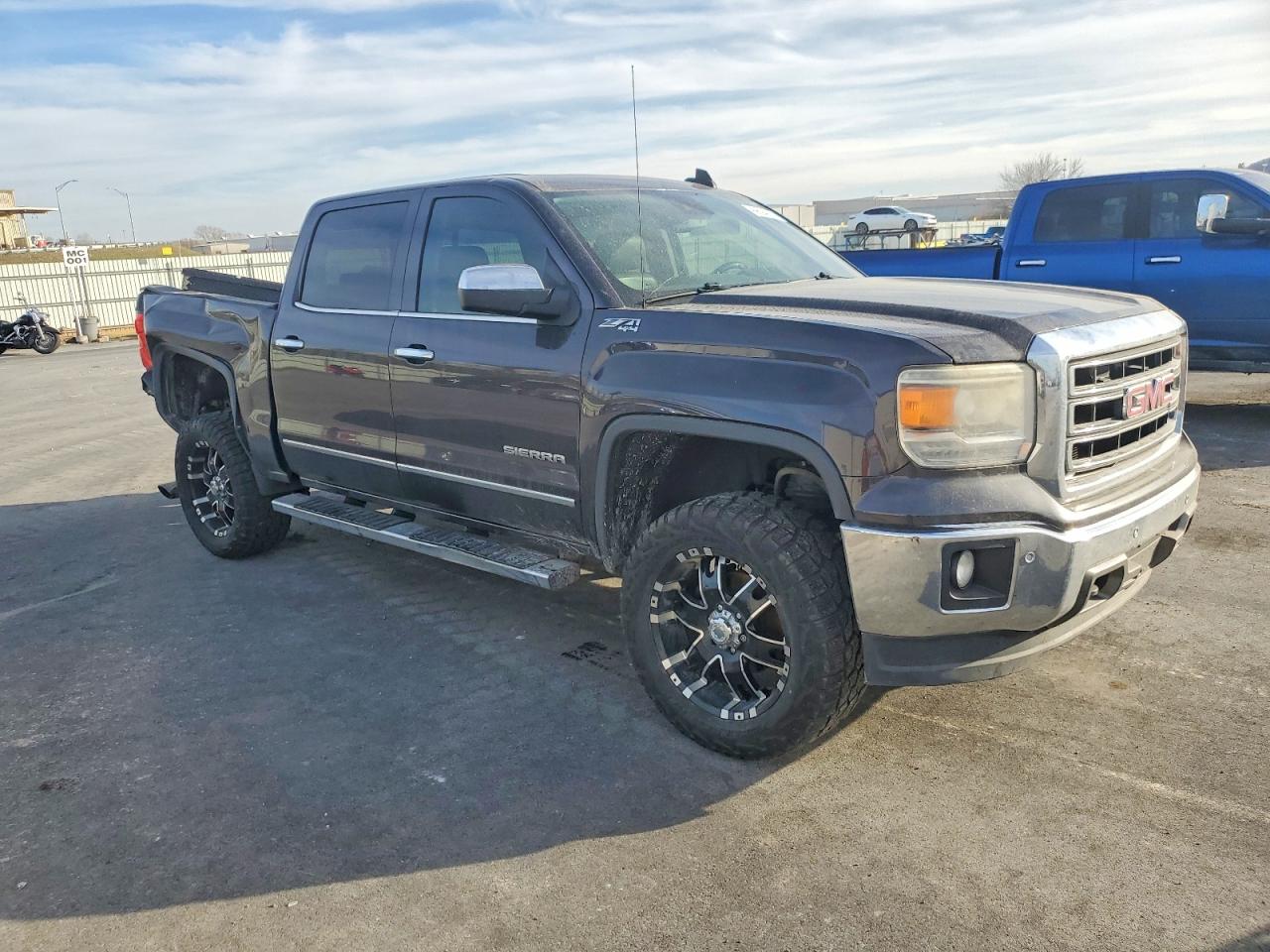 2015 GMC SIERRA K1500 SLT photo 4