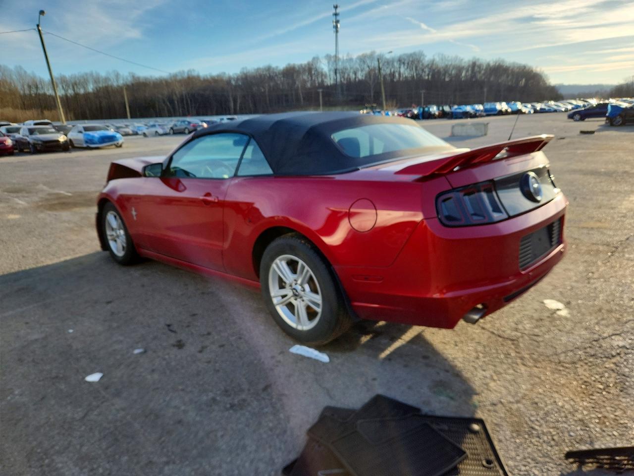 2013 FORD MUSTANG photo 2