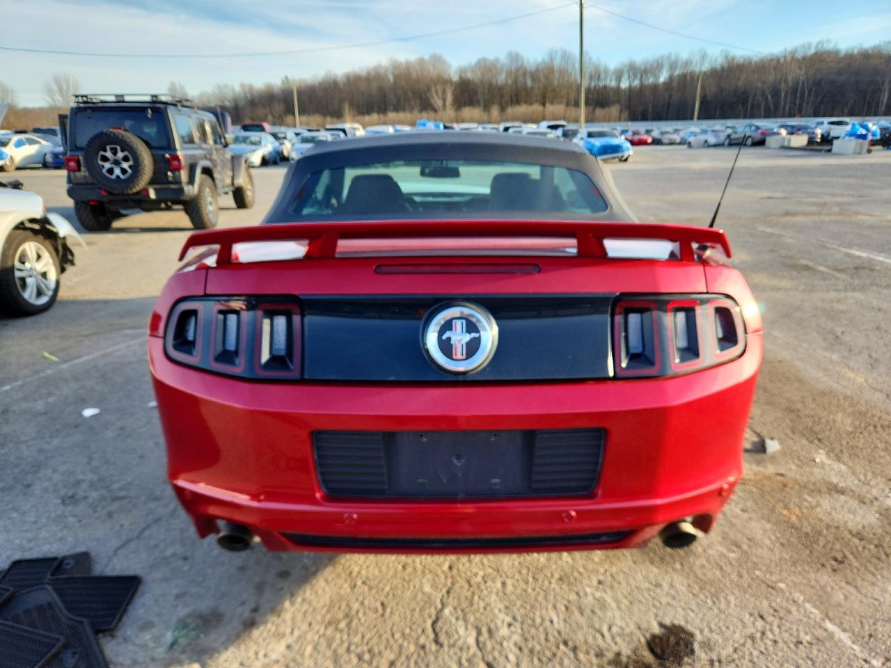 2013 FORD MUSTANG photo 6