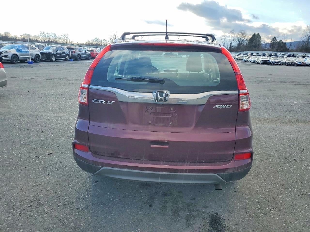2015 HONDA CR-V LX photo 6