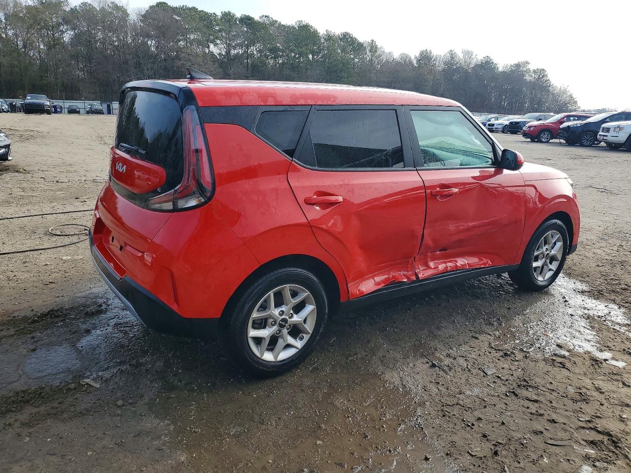 2024 KIA SOUL LX photo 3