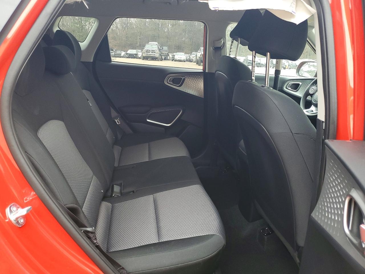 2024 KIA SOUL LX photo 11