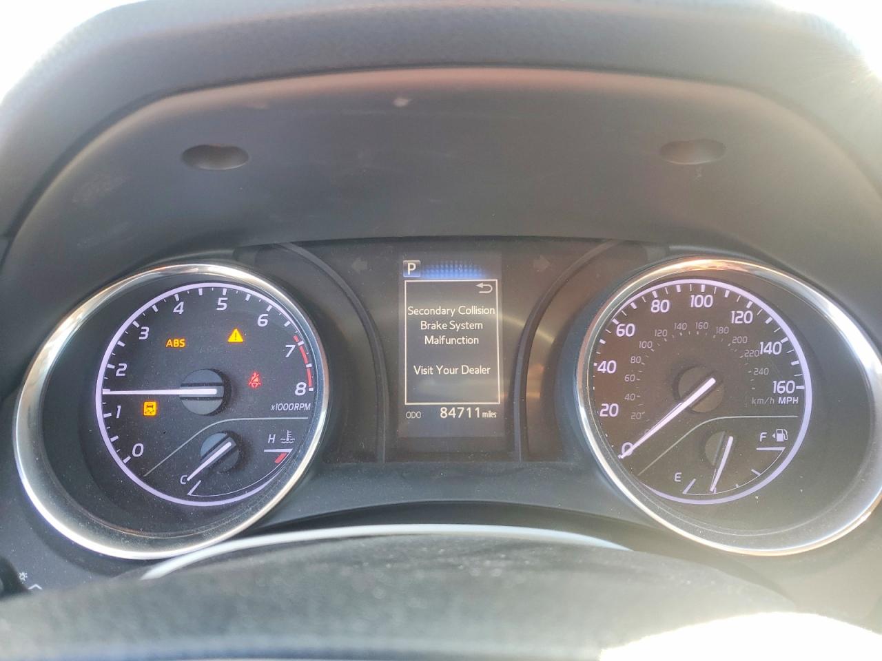 2019 TOYOTA CAMRY L photo 9