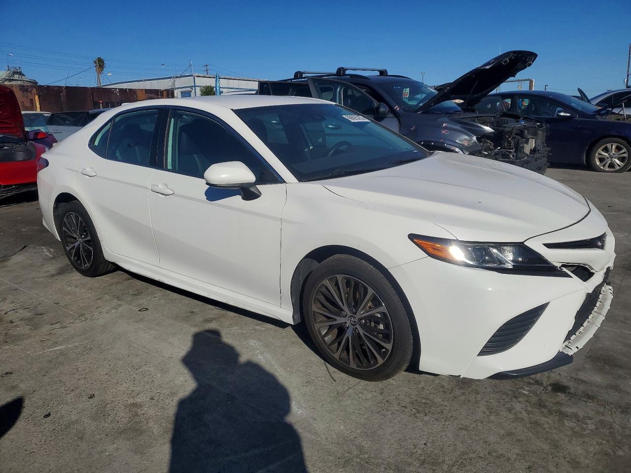 2019 TOYOTA CAMRY L photo 4