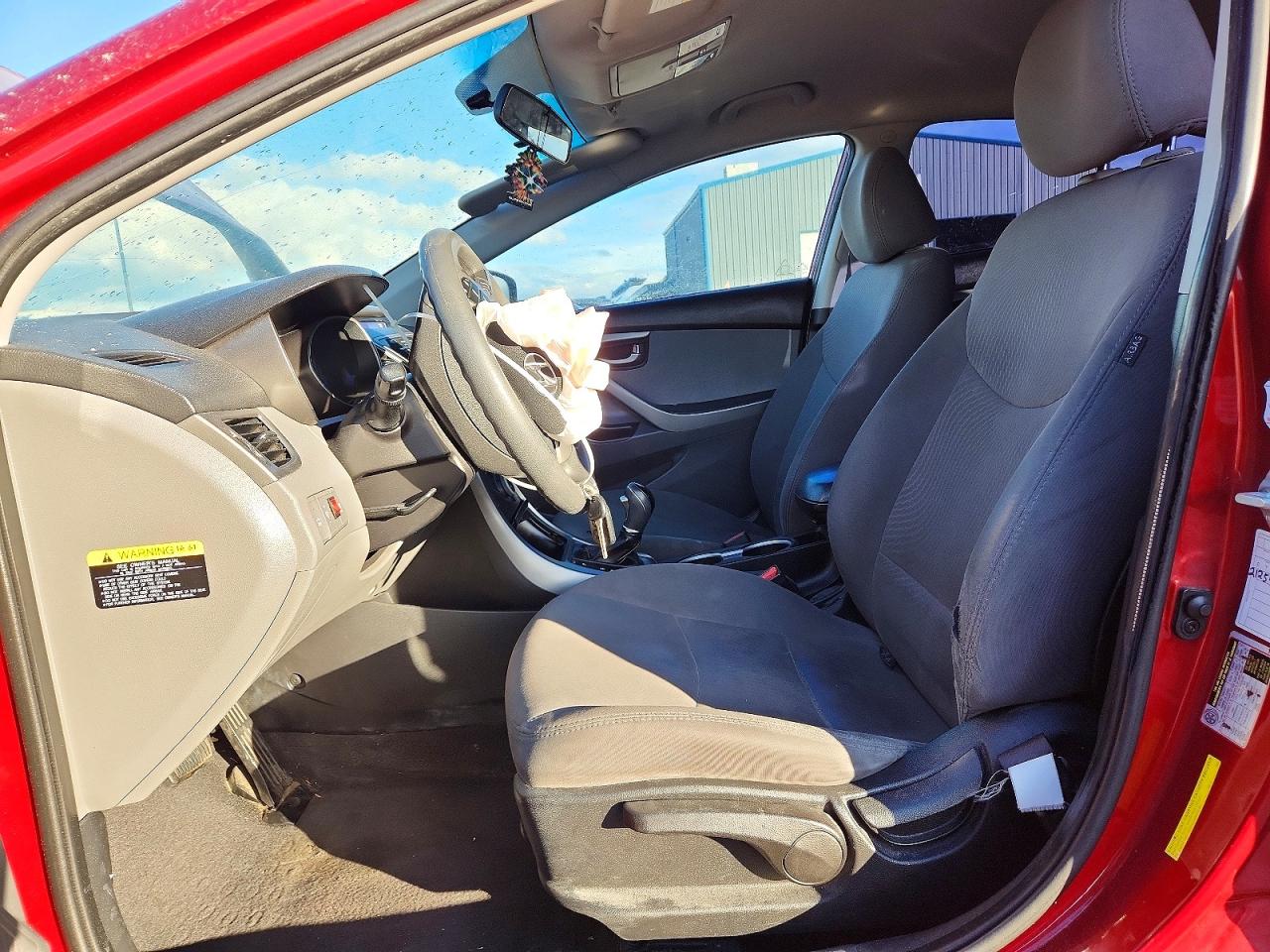 2014 HYUNDAI ELANTRA SE photo 7