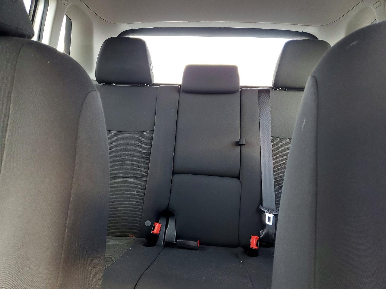 2012 VOLKSWAGEN TIGUAN S photo 10