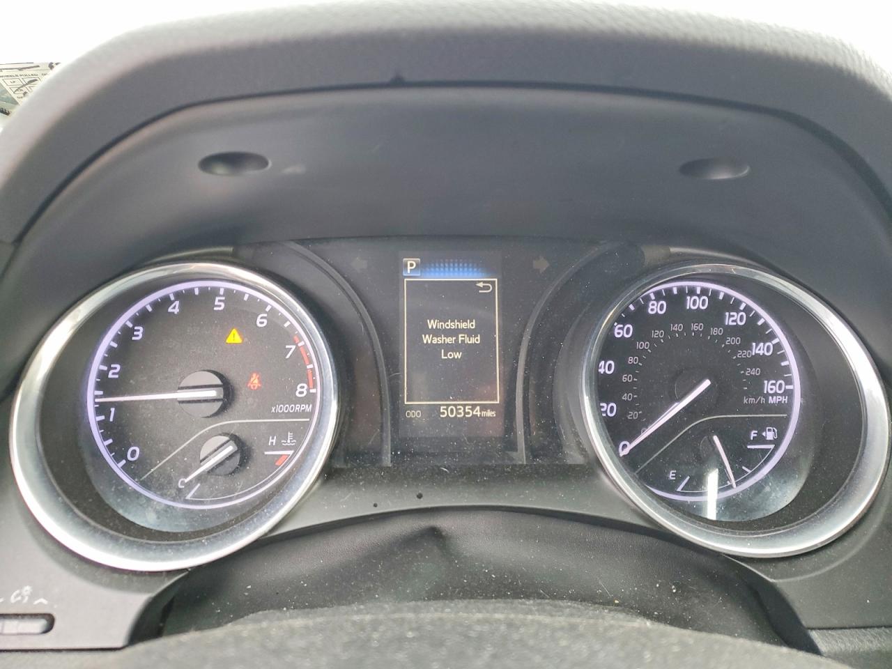 2020 TOYOTA CAMRY SE photo 9
