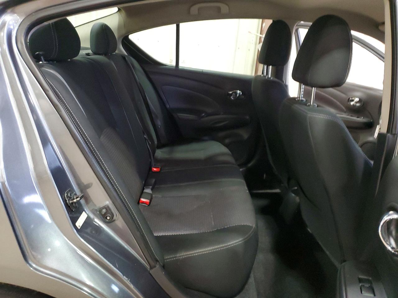 2018 NISSAN VERSA S photo 10