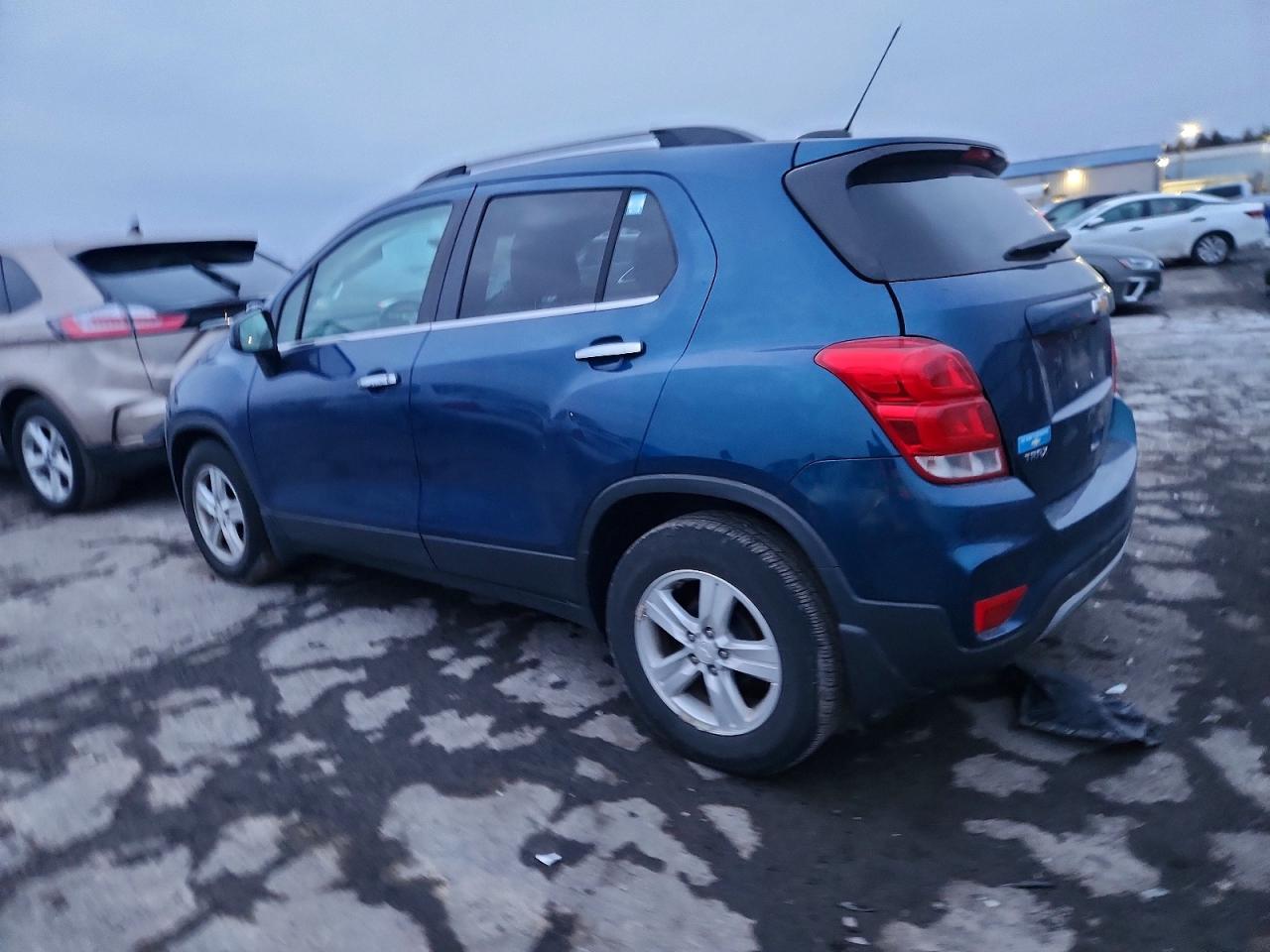2019 CHEVROLET TRAX 1LT photo 4