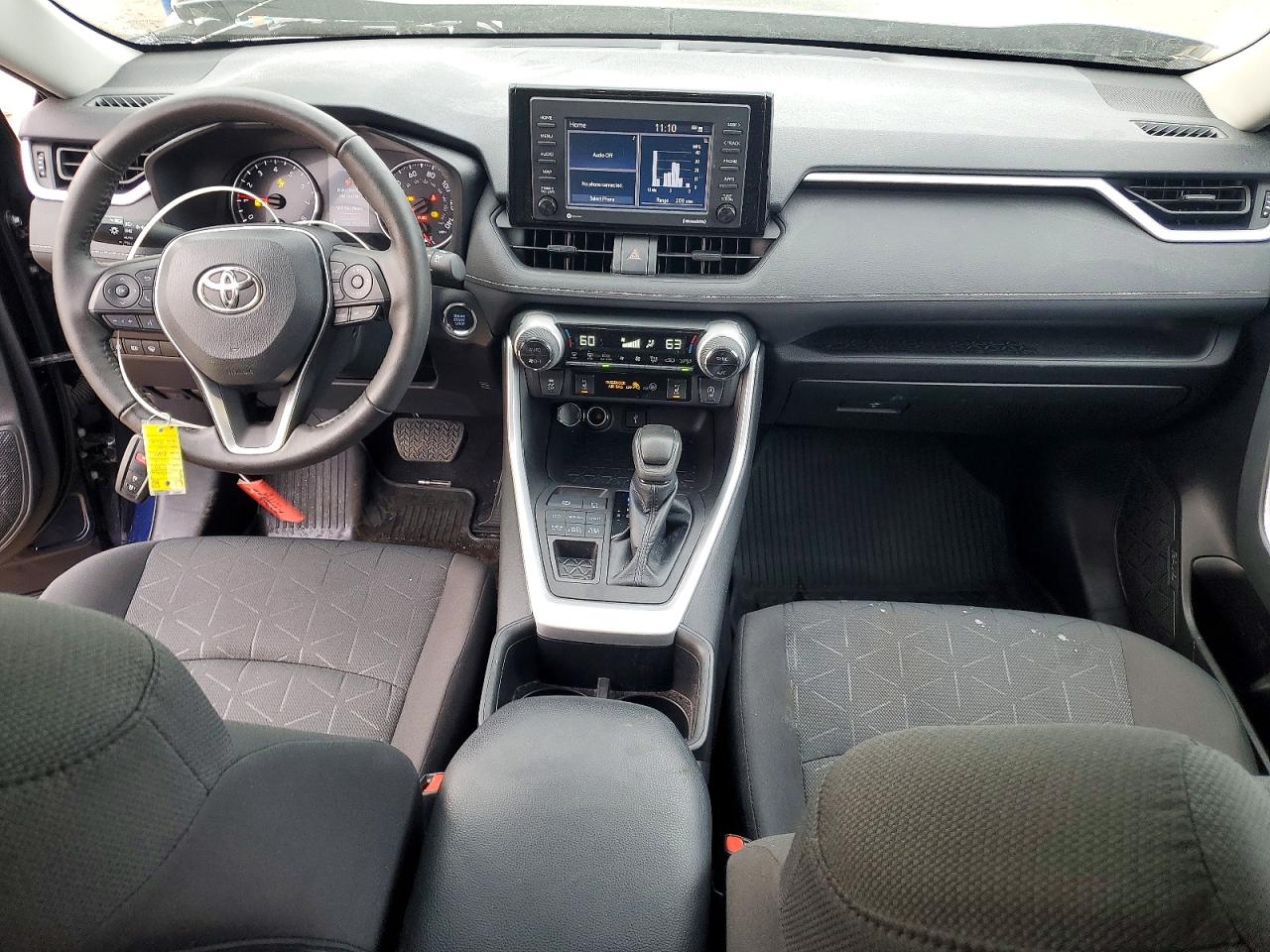2022 TOYOTA RAV4 XLE photo 8