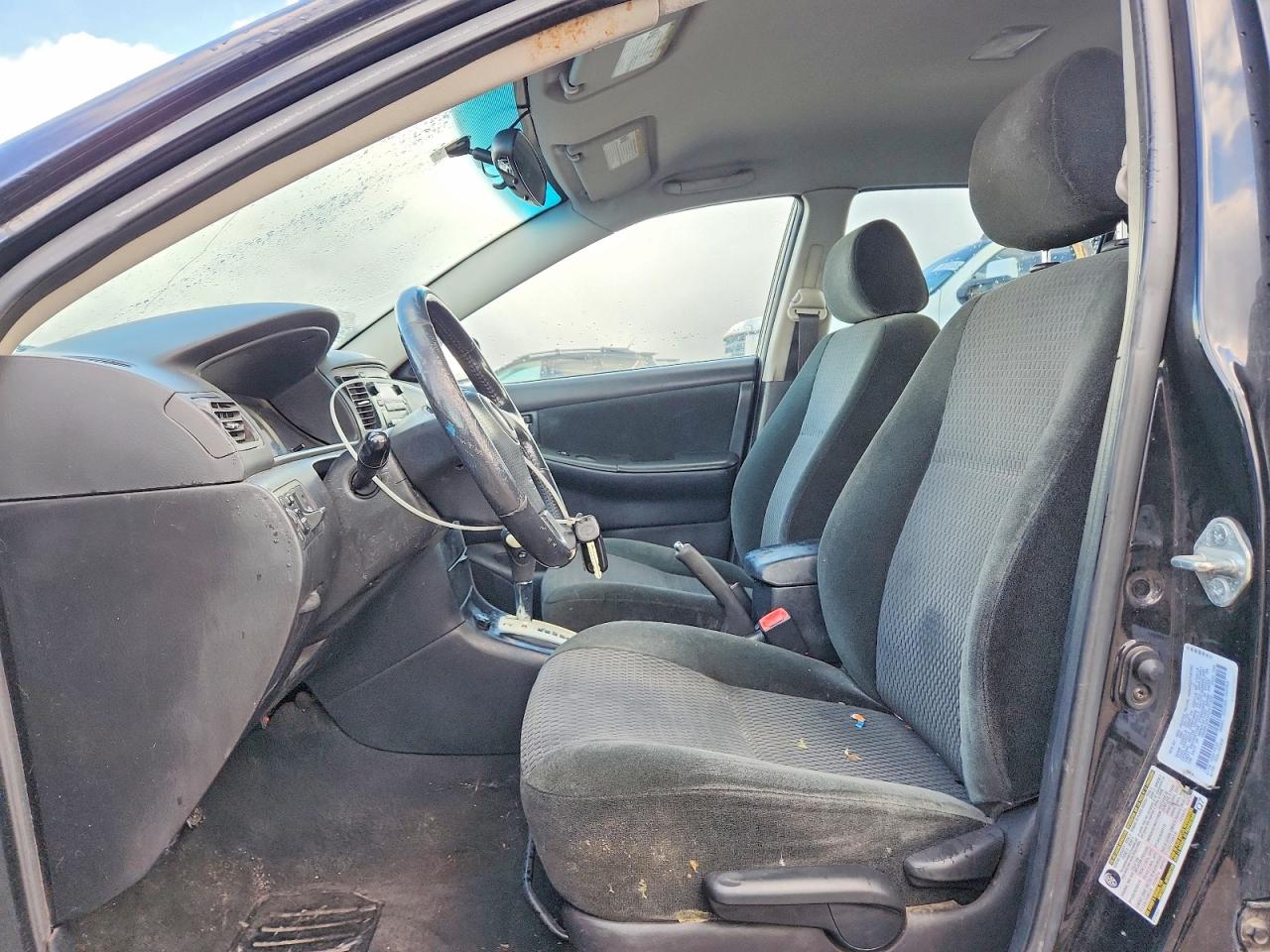 2005 TOYOTA COROLLA CE photo 7