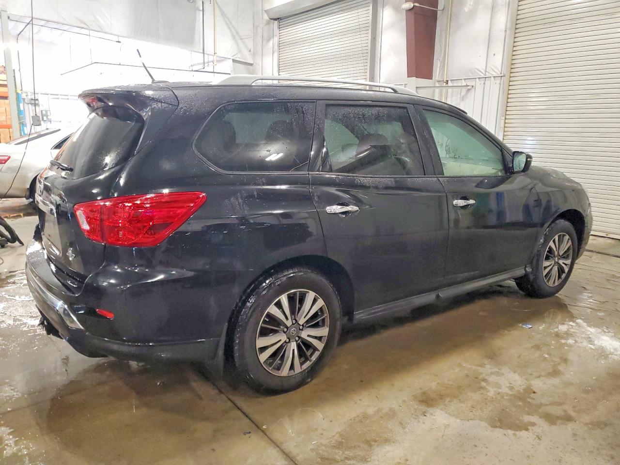 2017 NISSAN PATHFINDER S photo 3